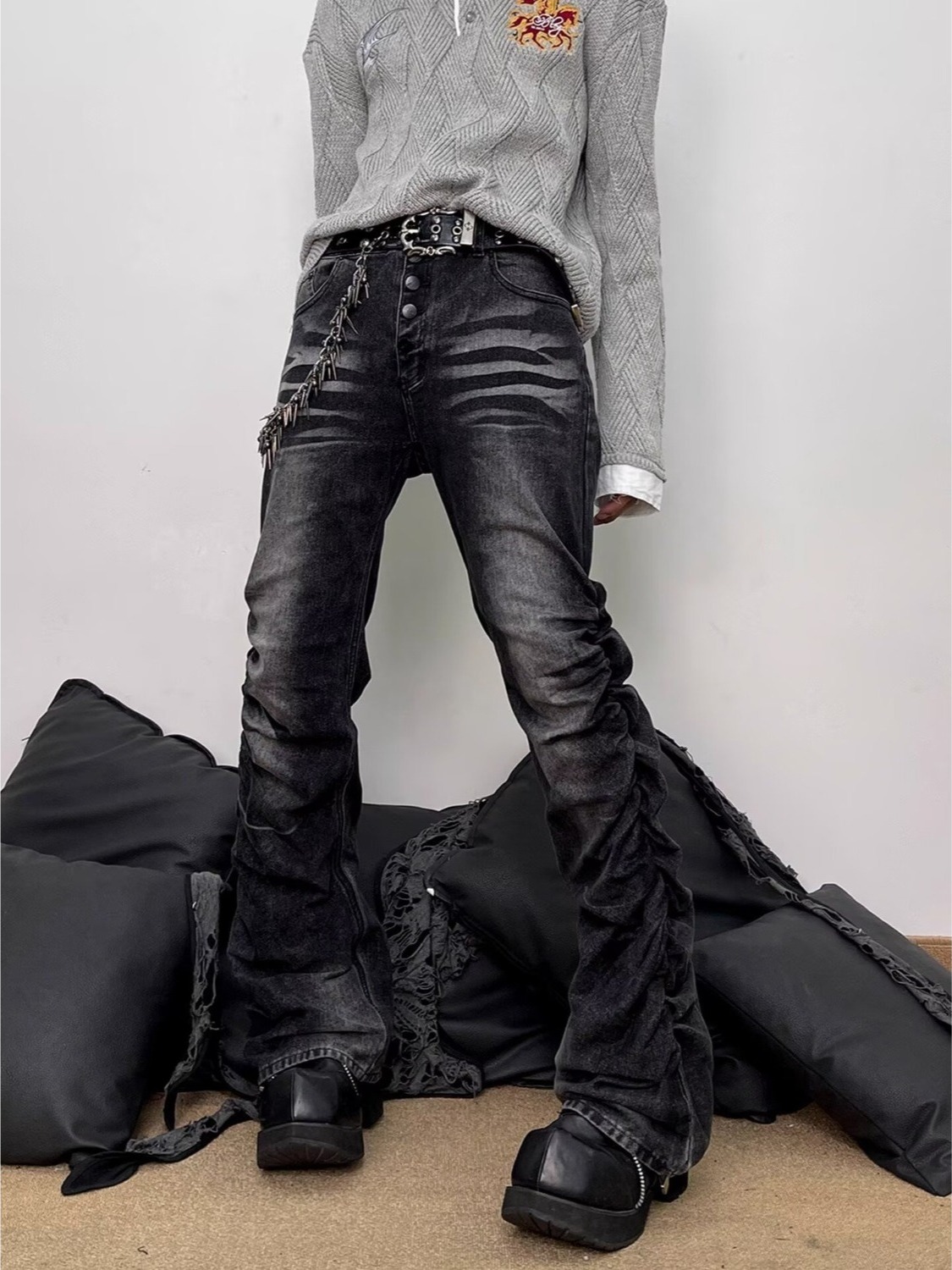 ウォッシュドブラックグレーメンズスリムストレートレトロフレア - Streetwear Brand Denim のレビューと価格
